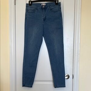 Forever 21 Medium Blue Skinny Jeans Size 31